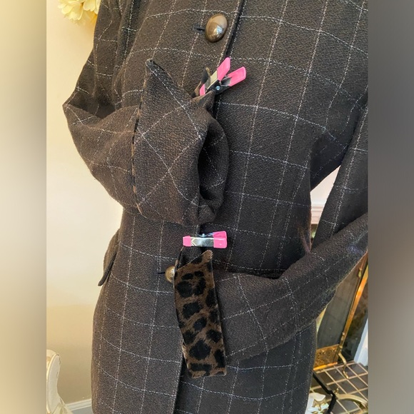 Christian Dior jacket size 10; with detachable collar and cuffs. Exquisite - Picture 14 of 15